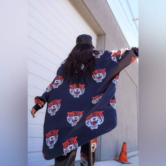 ⚡️DRESSED IN LALA TIGRESS PLAYSUIT - Picture 2 of 6